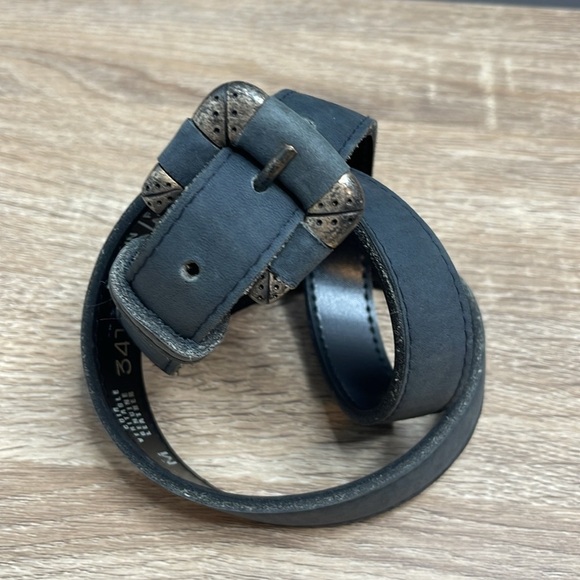 Vintage Belt Dark Grey Nubuck Leather Pewter Toned Western Buckle Size M - Picture 7 of 7